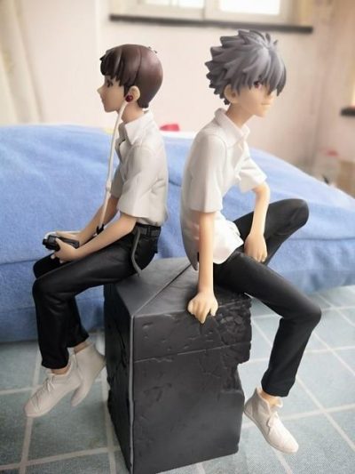 shinji and kaworu figures